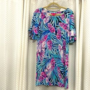 Lilly Pulitzer dress tropical print size small, very cute detailing on sleeves